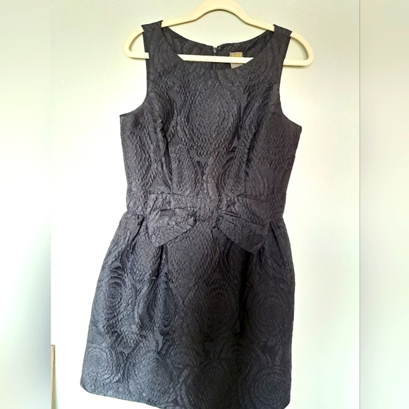 Stunning Taylor little black dress - Picture 1 of 6